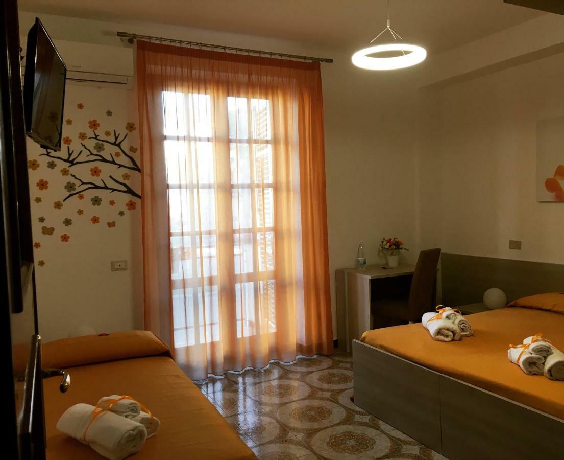 Alto Giardino Rooms Terrasini Exterior photo